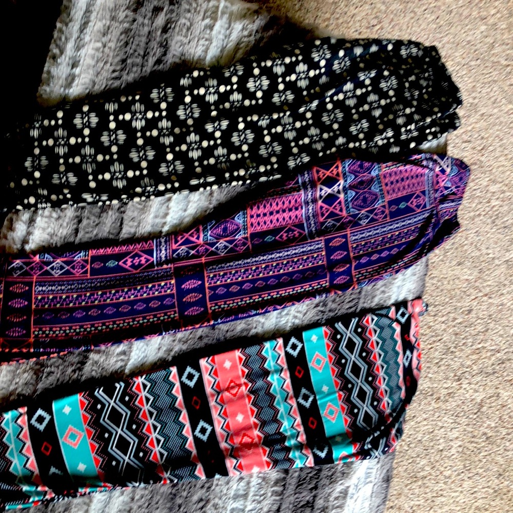 3 pairs of leggings